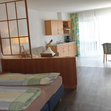 Lug Ins Land Restaurant &