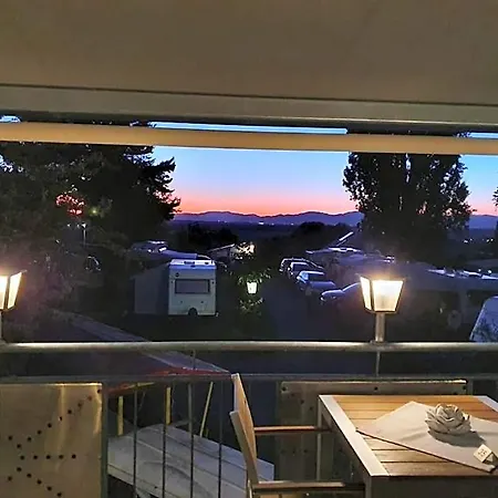 Lug Ins Land Restaurant & *
