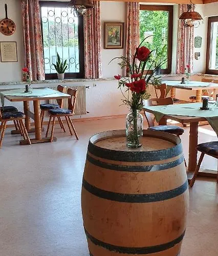 Hotel Lug Ins Land Restaurant &